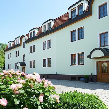 Pension Sprinzl Швехат Экстерьер фото