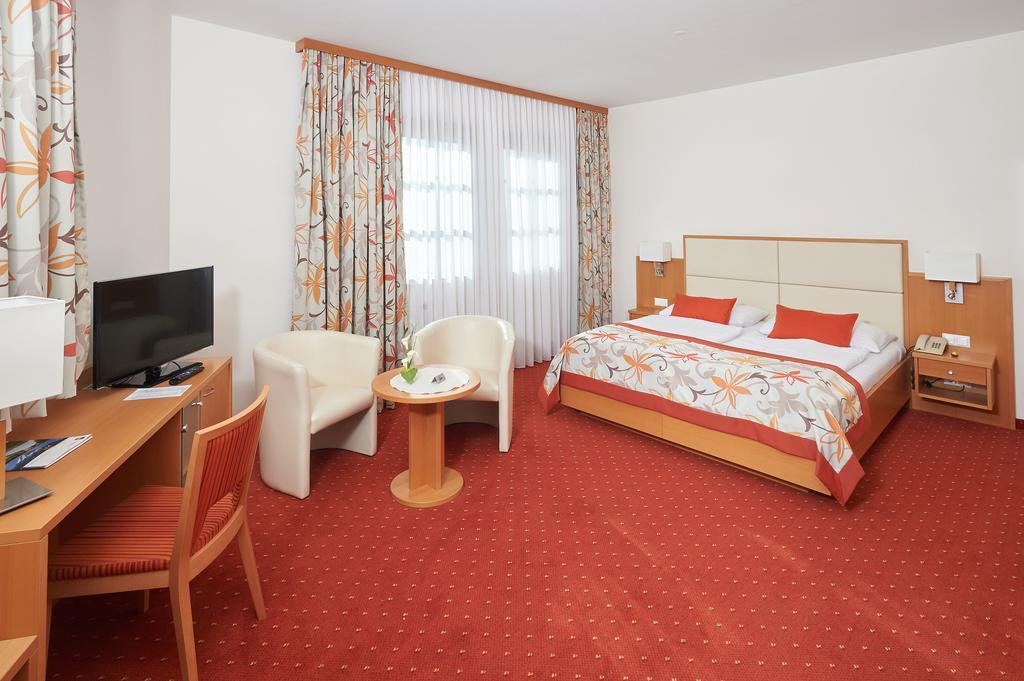 Pension Sprinzl Швехат Номер фото